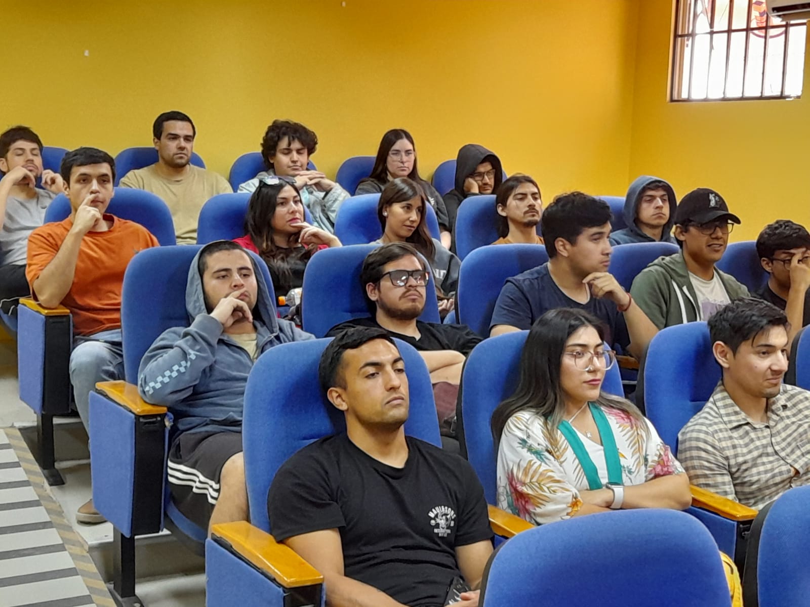 Estudiantes ingeniería industrial Universidad Atacama